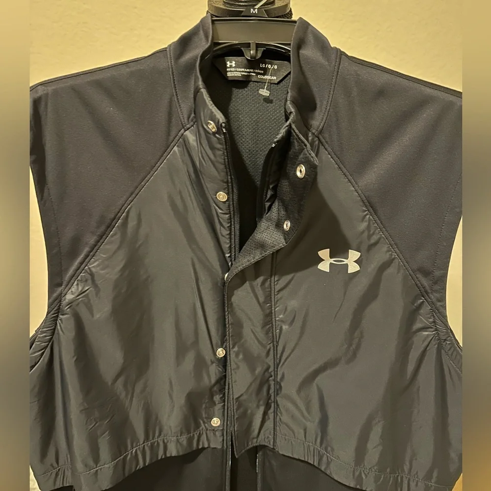 NEW WT UNDER ARMOUR COLDGEAR REACTOR‎ RUN VEST BLACK SIZE LARGE SLEEVLESS